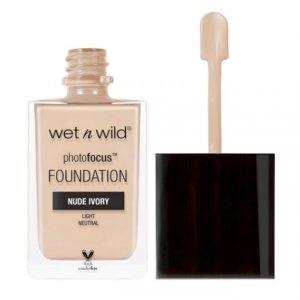 Wet n Wild Photo Focus tečni puder Nude Ivory