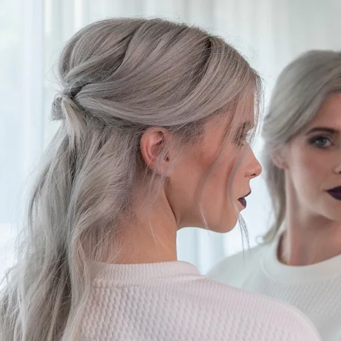 Subrina Refresh Color Mask Platinum – platinasti sjaj na posvetljenoj kosi
